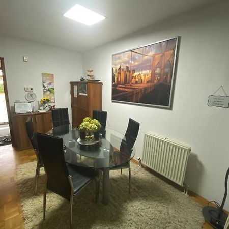 Dachgeschoss In Einem Reihenhaus Apartamento Heidelberg Exterior foto